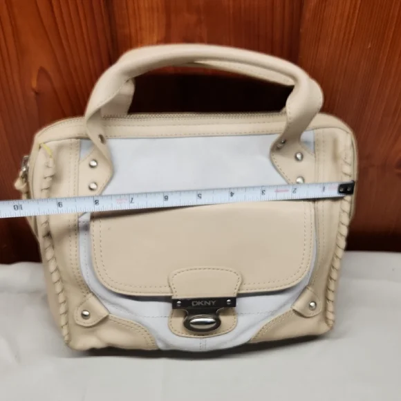 DKNY Cream and Gray Women's Bag EUC - Picture 4 of 6